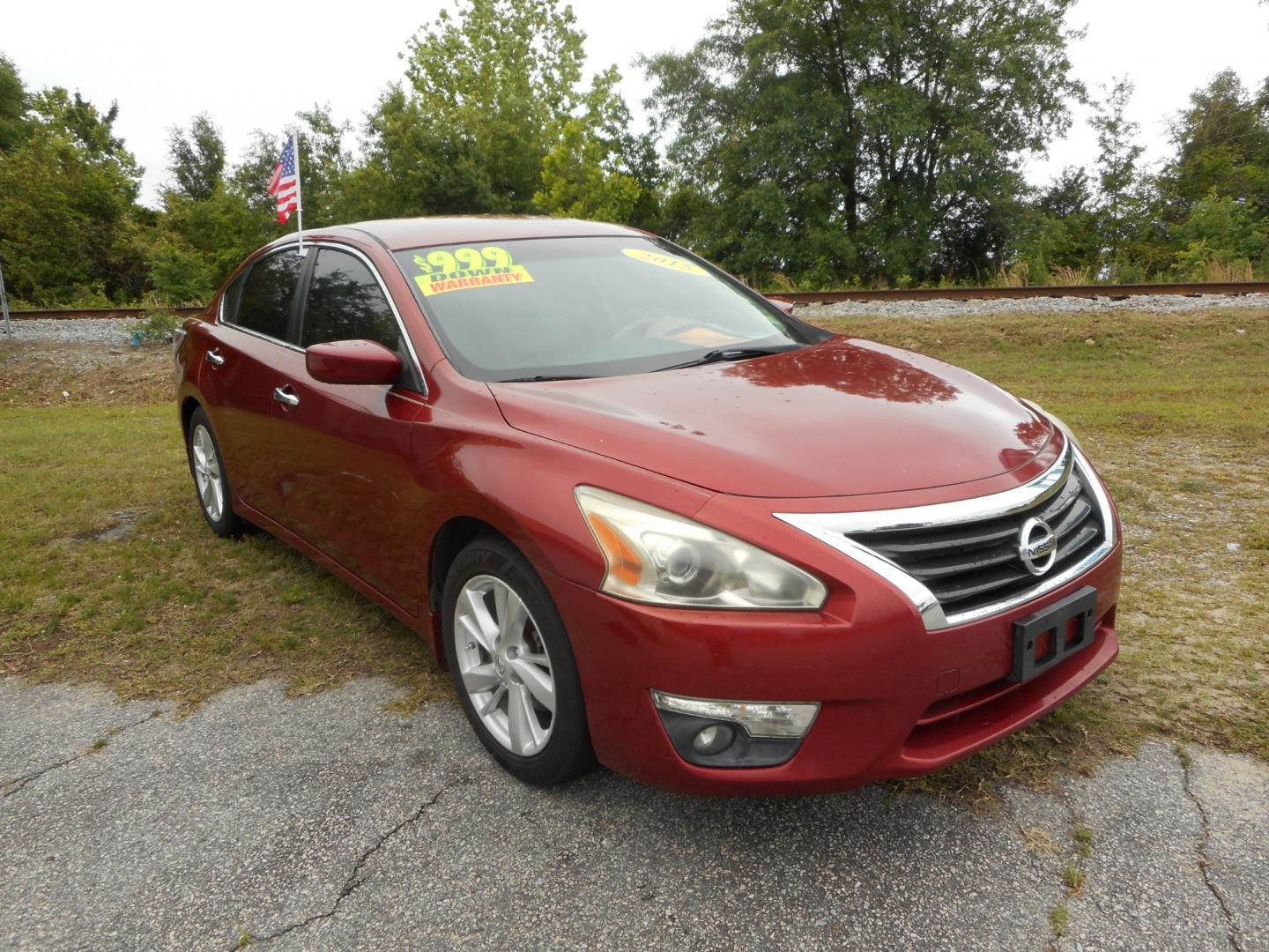 2015 Red Nissan Altima 2.5 S (1N4AL3AP0FC) with an 2.5L L4 DOHC 16V engine, Continuously Variable Transmission transmission, located at 2553 Airline Blvd, Portsmouth, VA, 23701, (757) 488-8331, 36.813889, -76.357597 - Photo#3